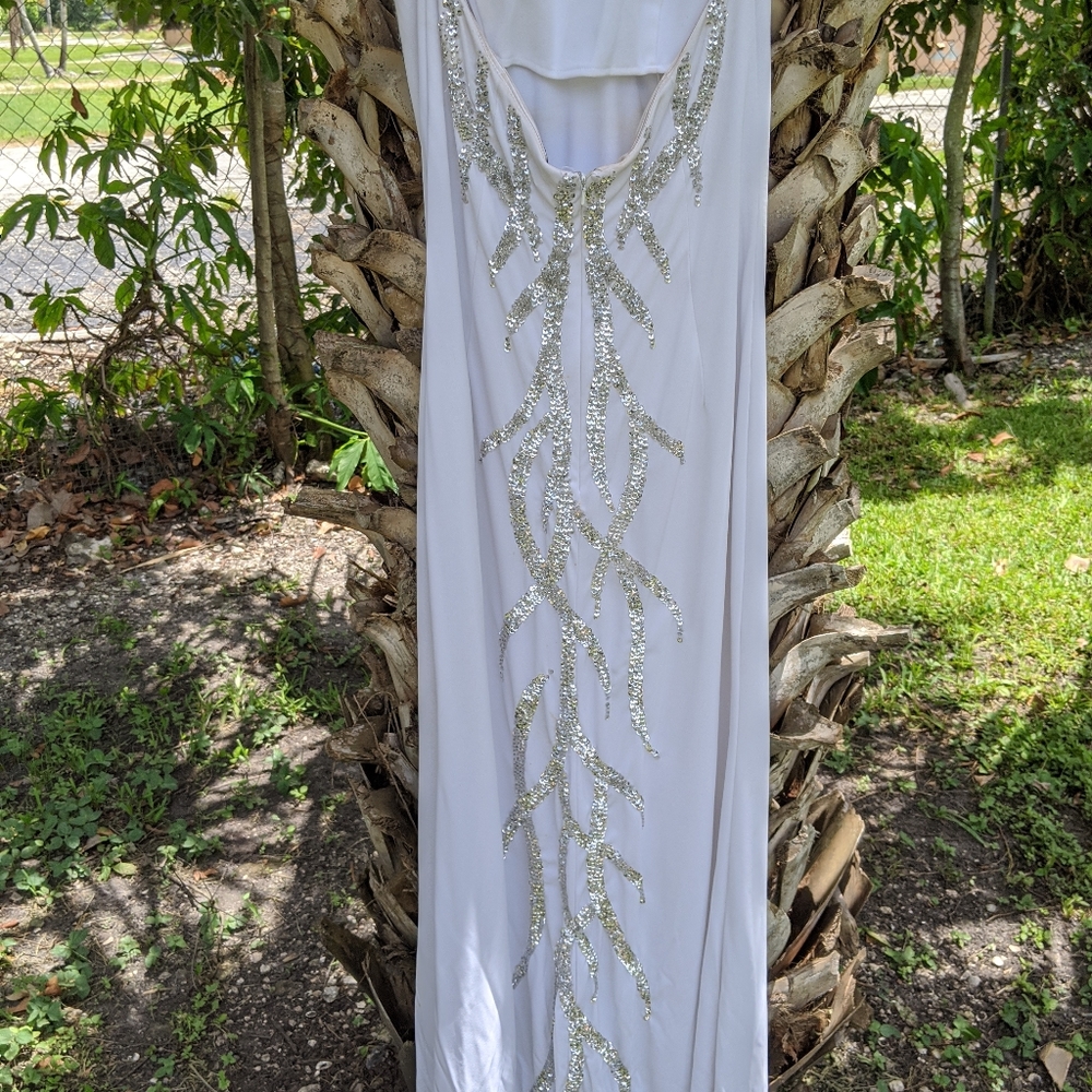 NightWay Long Gown - Picture 14 of 16